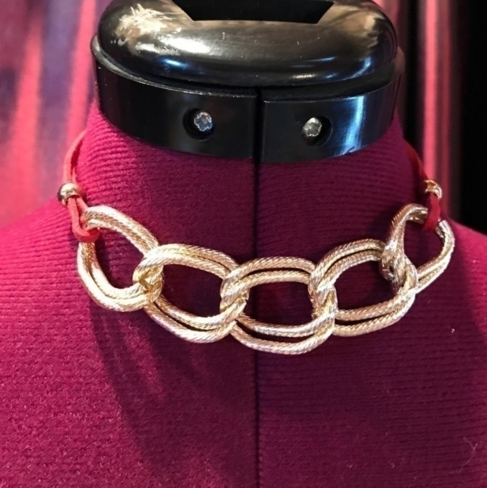 Chain Link Necklace Gold Tone Faux Red Leather Strap New In Package Jewelry